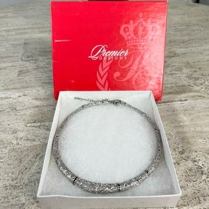PREMIER DESIGNS Retired Heirloom Choker Silver
Tone Necklace with crysta…